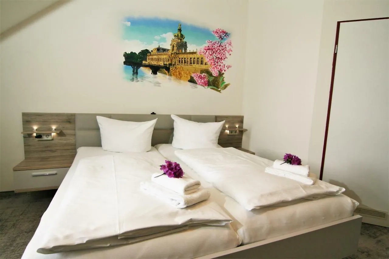 Hotel Am Waldschloesschen - Brauhaus Dresden 3*,